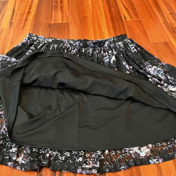 Torrid Black Purple Skirt Lace Mini Midi Floral Elastic Waistband A-Line Size 1X - Picture 8 of 8